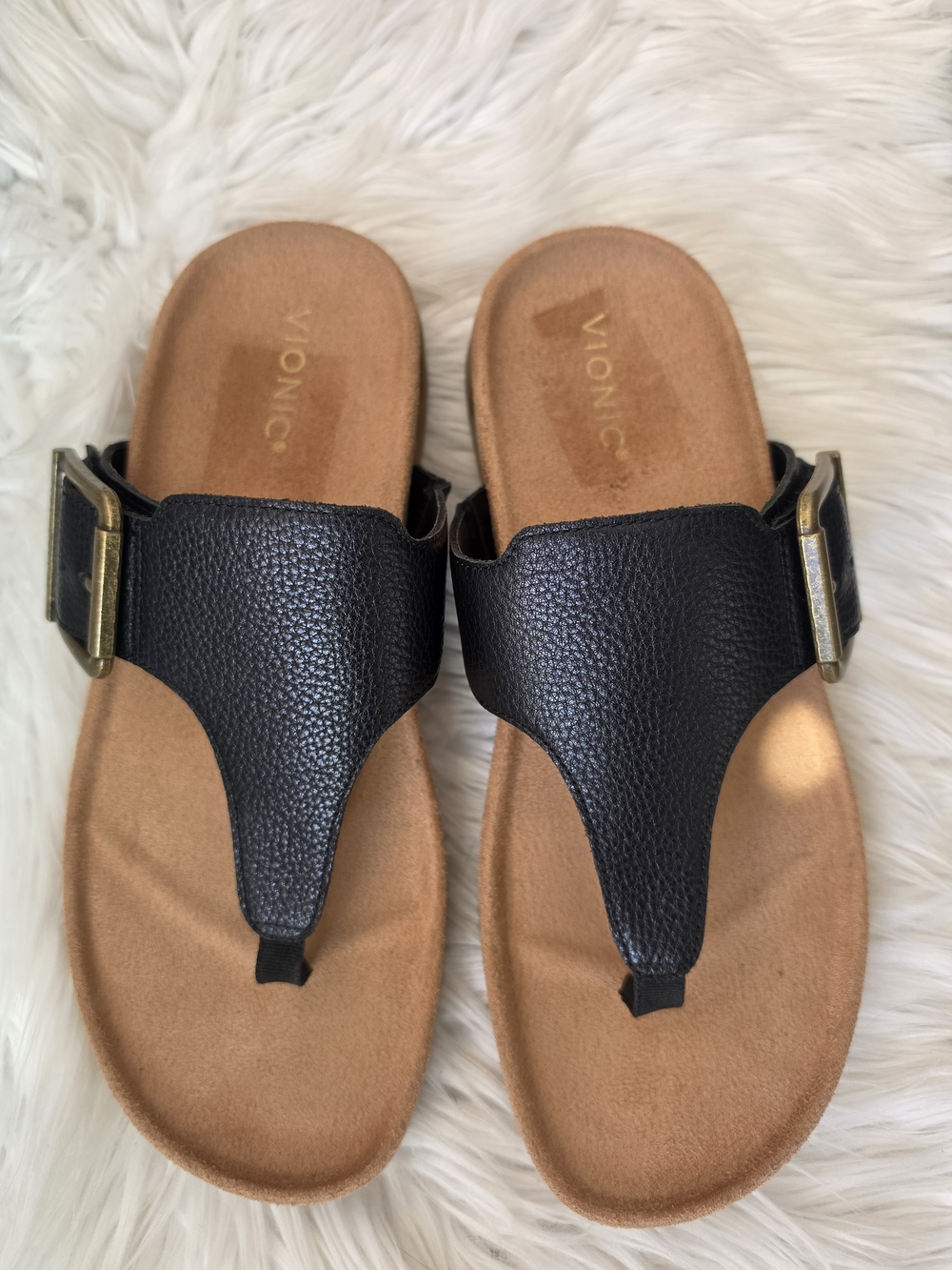 Vionic Black Leather Thong Sandals - Emma